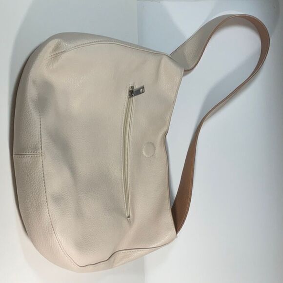 Street Level reversible tan/cream soft faux leather shoulder bag - Picture 1 of 15
